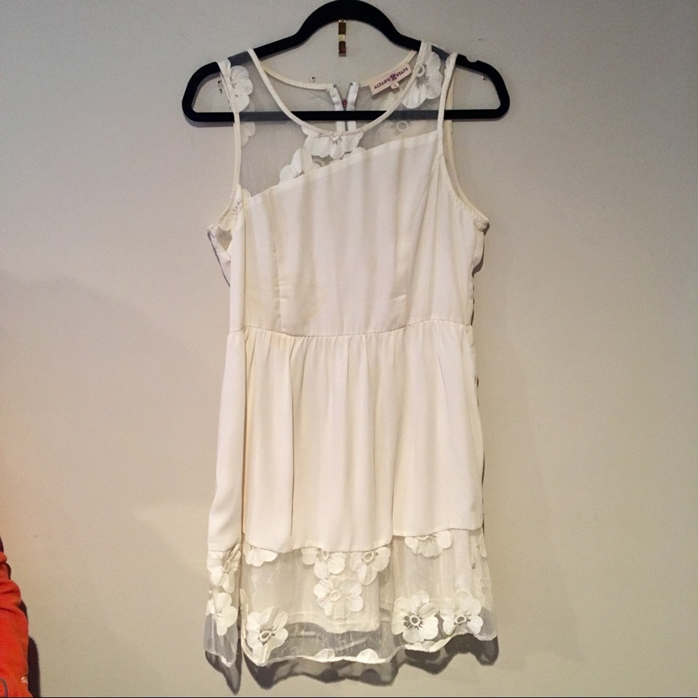 Cream sleeveless dress